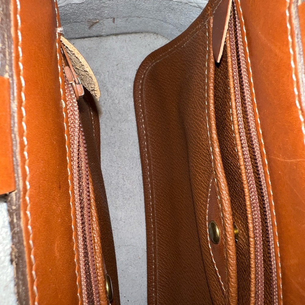 Dooney & Bourke White & British Tan Vintage Purse, Handbag, Excellent! - Picture 7 of 14